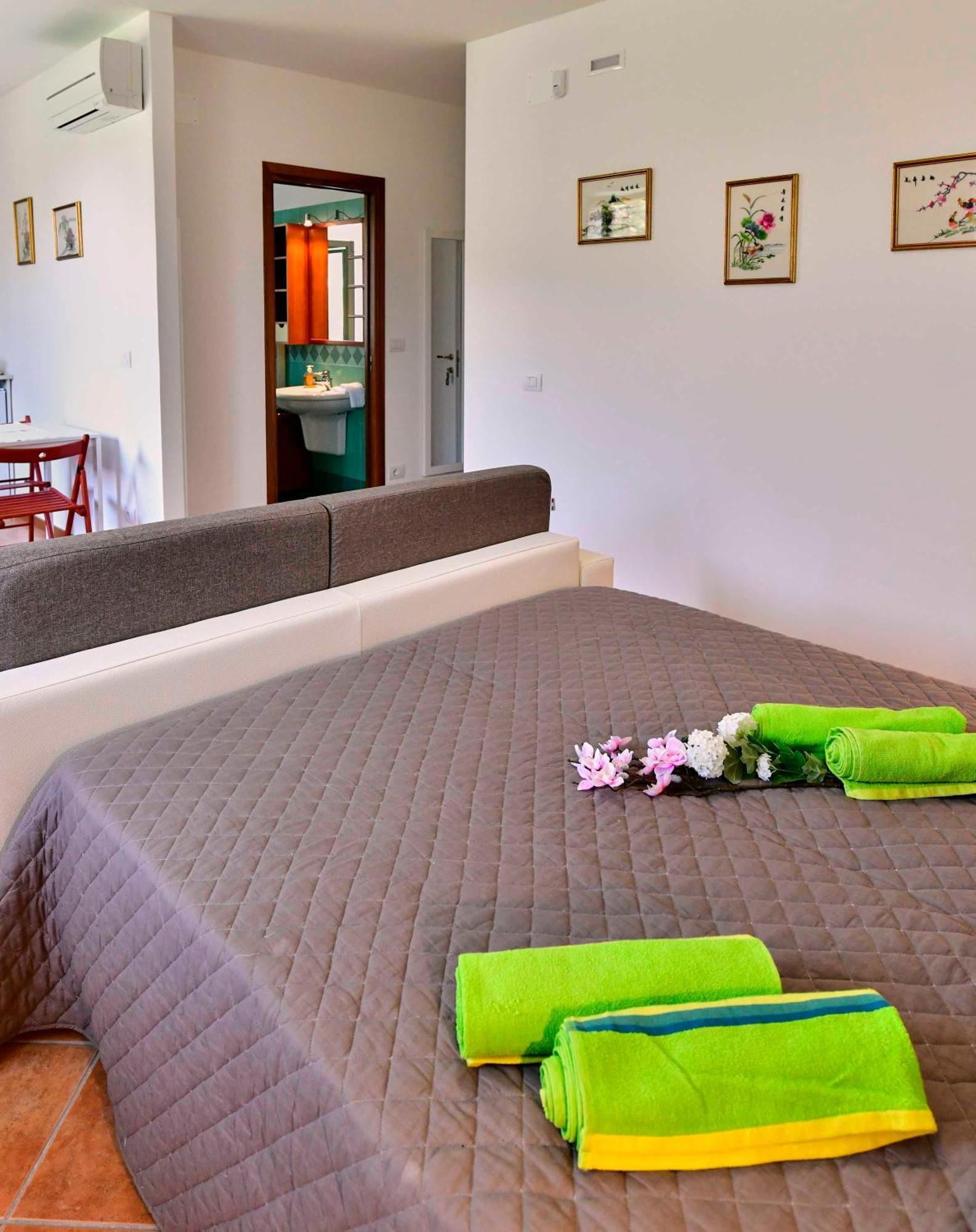 Hotel Divine Cécile à Garde Extérieur photo