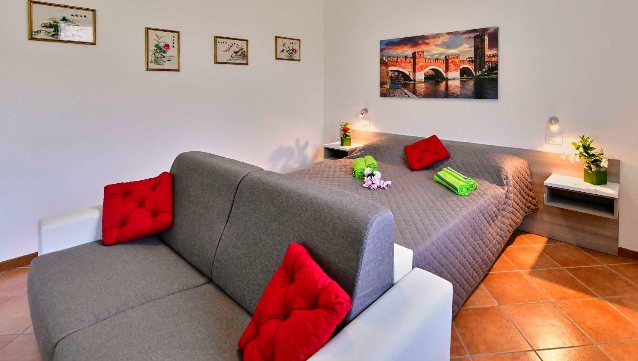 Hotel Divine Cécile à Garde Extérieur photo