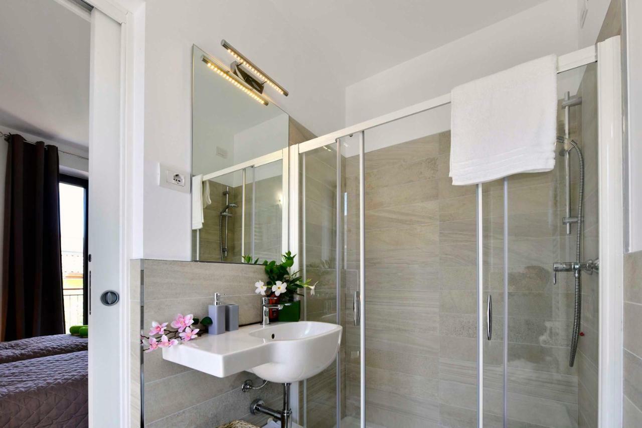Hotel Divine Cécile à Garde Extérieur photo