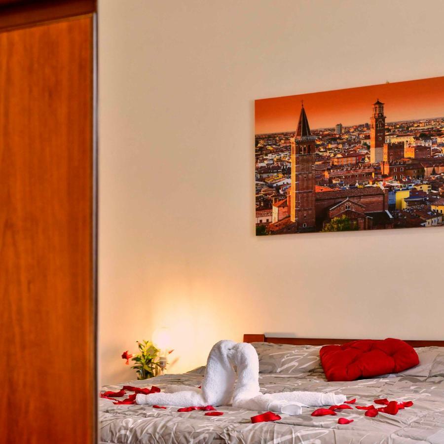 Hotel Divine Cécile à Garde Extérieur photo